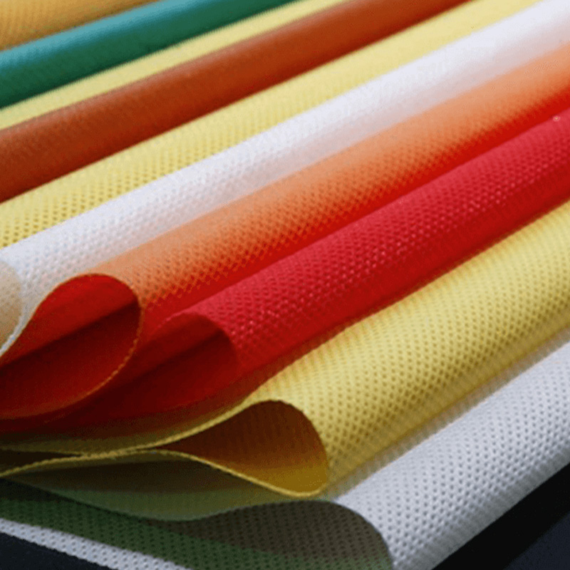 Bijelo netkano poliestersko spajano vlakno (koristi se za bušenje iglom) 2,5 D × 64 mm